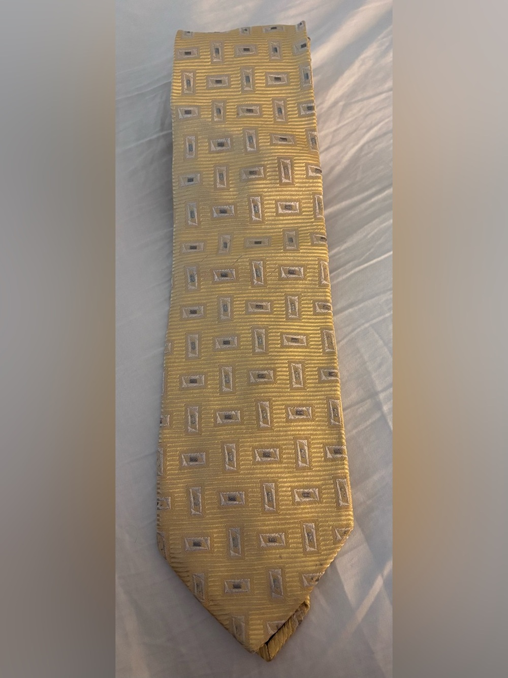 Ermenegildo Zegna 100% Silk Gold Geometric Tie Made in Italy
